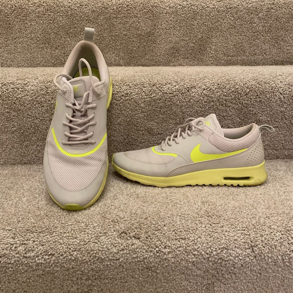 EUC Grey Nike Air Maxes